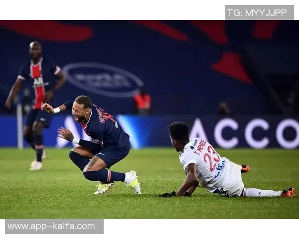 巴黎圣日耳曼晋级欧冠决赛！尤文图斯惨遭淘汰，梅西梅开二度助球队逆转胜