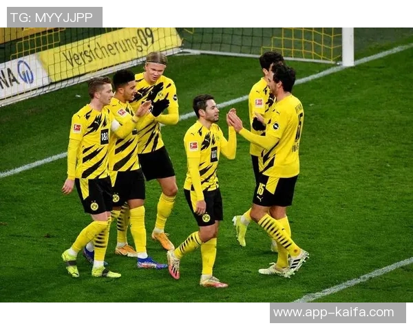 多特蒙德惨遭失守，拜仁慕尼黑登顶德甲榜首