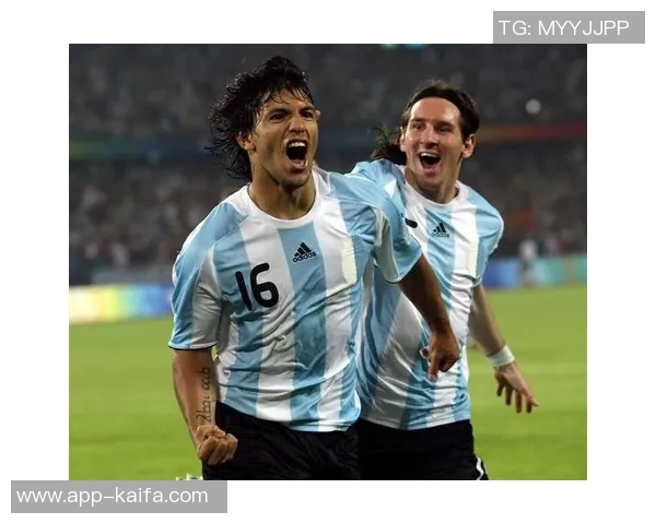 阿根廷主帅盛赞阿圭罗：他是我们的骄傲和希望