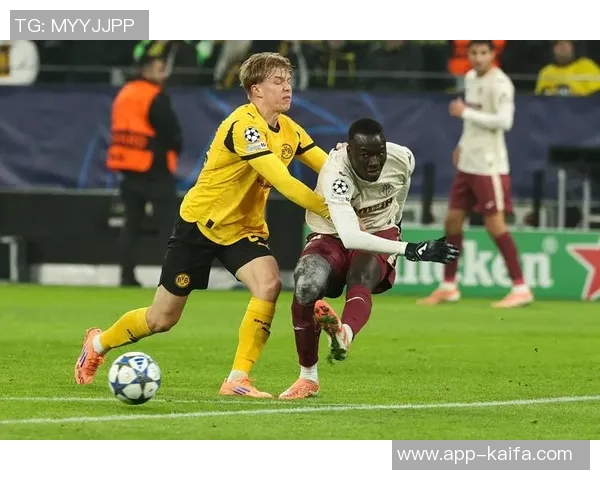 维拉利尔新援表现抢眼，欧冠联赛首轮告捷，领跑全场成球队领头羊