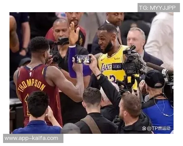 克劳福德在湖人的表现备受瞩目：他将如何改变比赛格局？